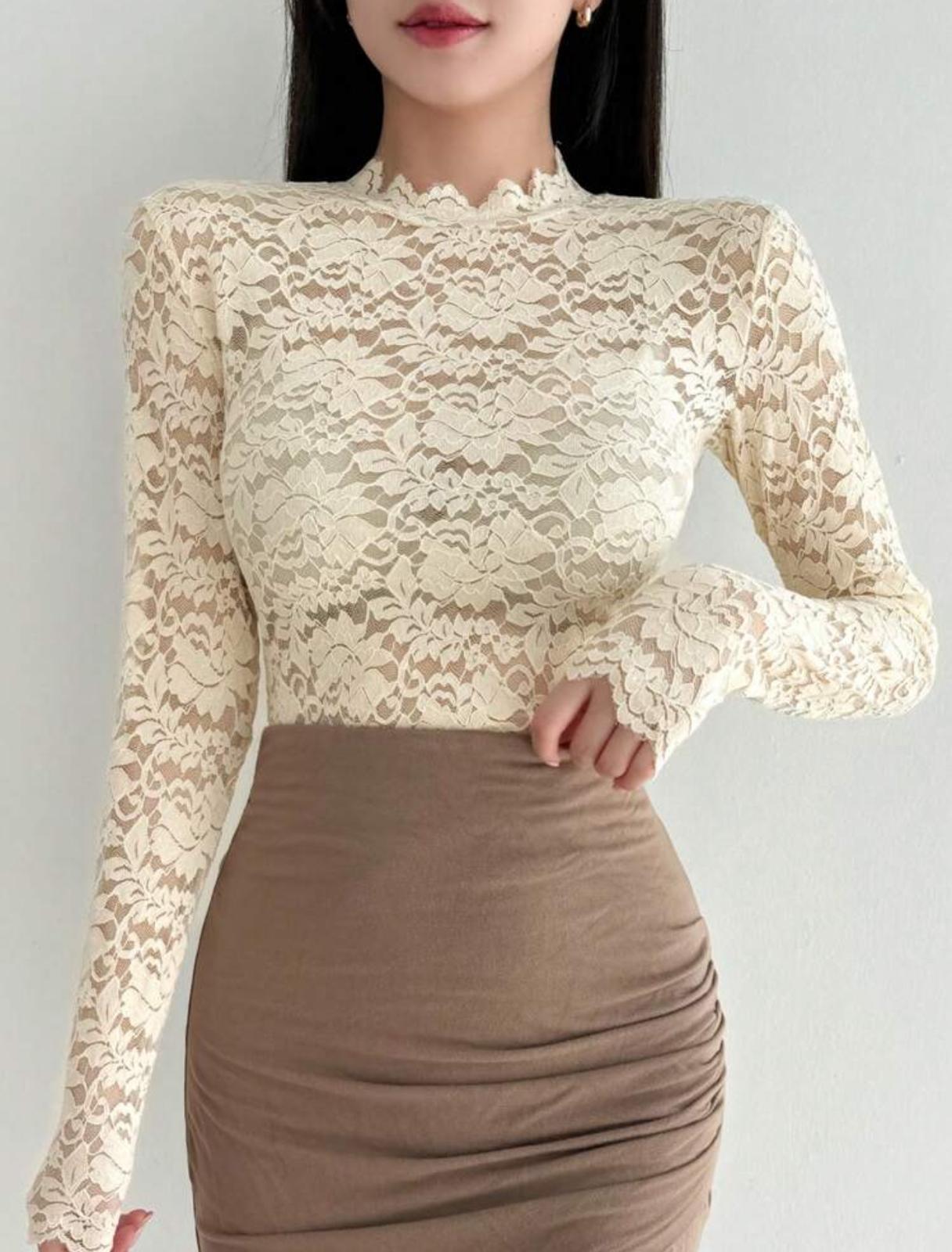 Luna Lace Elegance Top