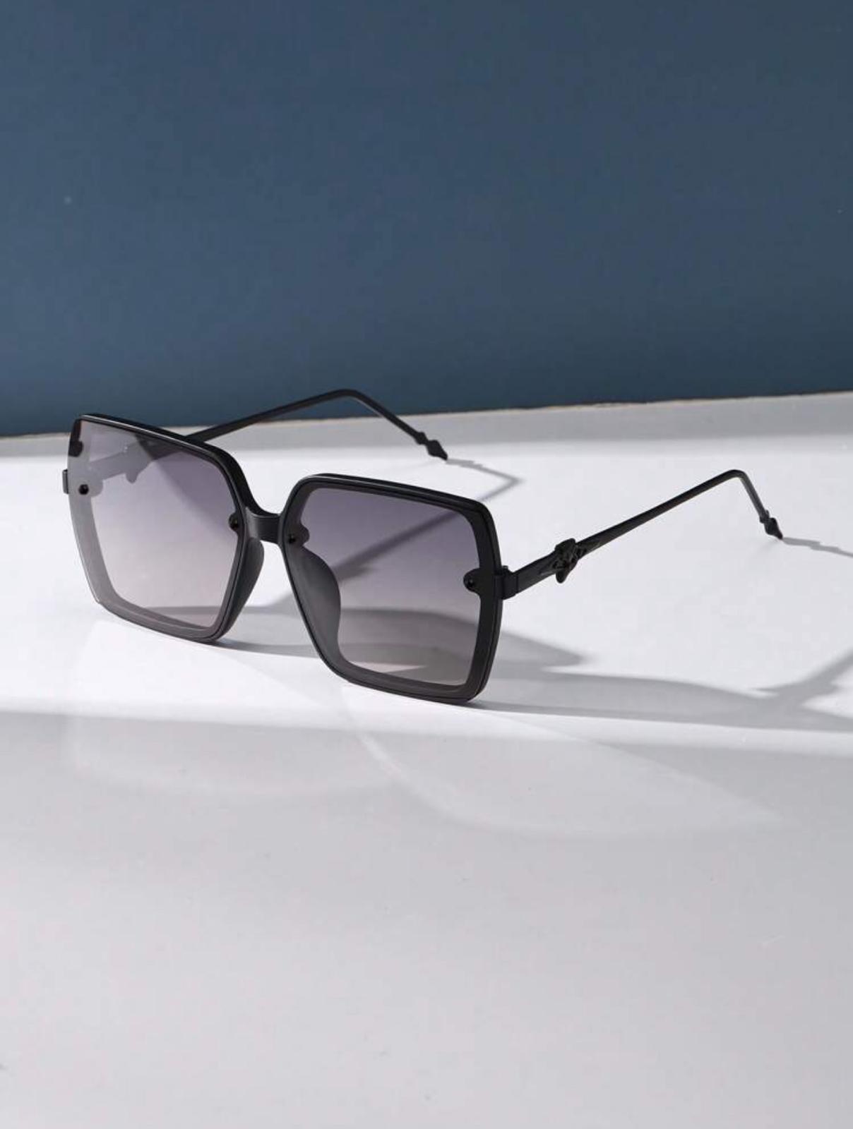 Lunara Oversized Square Shades
